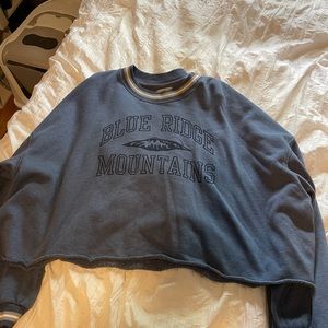 American Eagle cropped sweater. Size XL. Worn once